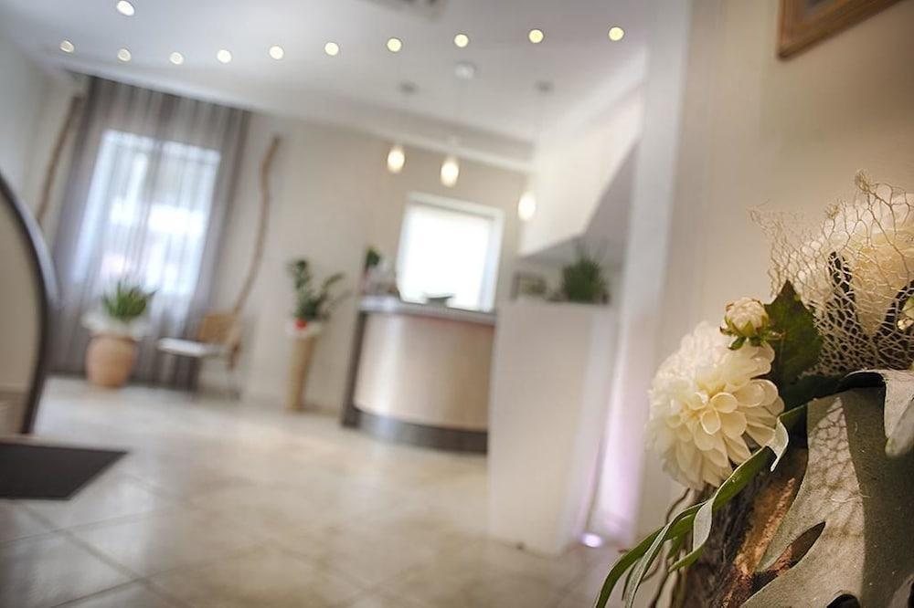 Hotel Brienz ベラーリア・イジェア・マリーナ エクステリア 写真