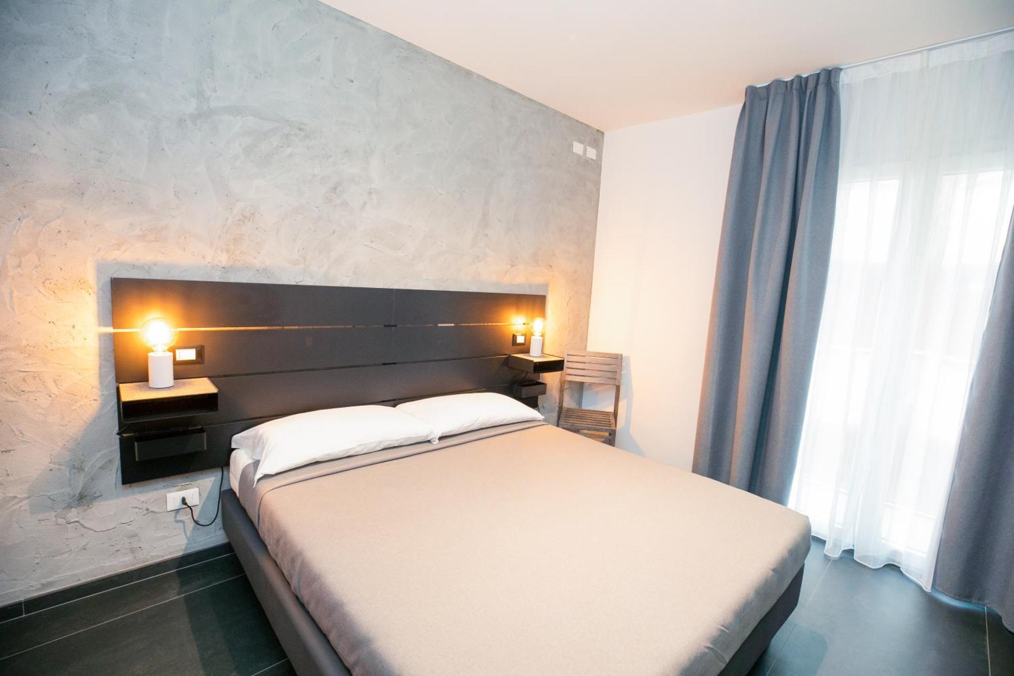Hotel Brienz ベラーリア・イジェア・マリーナ エクステリア 写真