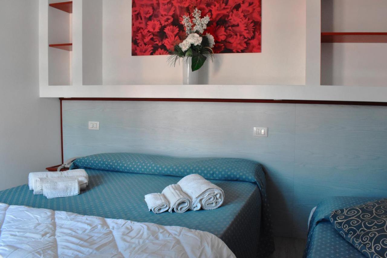 Hotel Brienz ベラーリア・イジェア・マリーナ エクステリア 写真